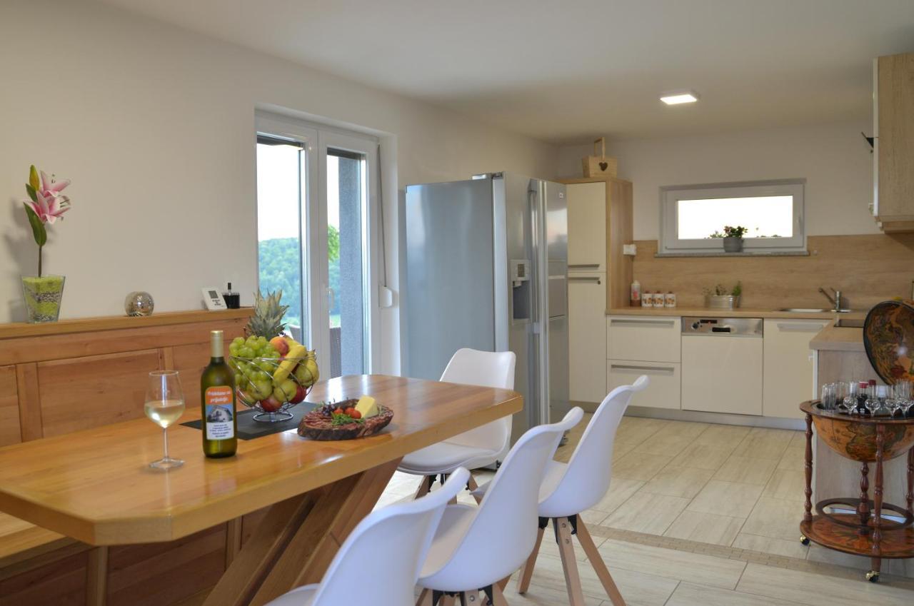 Tanja S Holiday Home In Nature With Sauna And Hot Tub Gorica pri Slivnici ภายนอก รูปภาพ