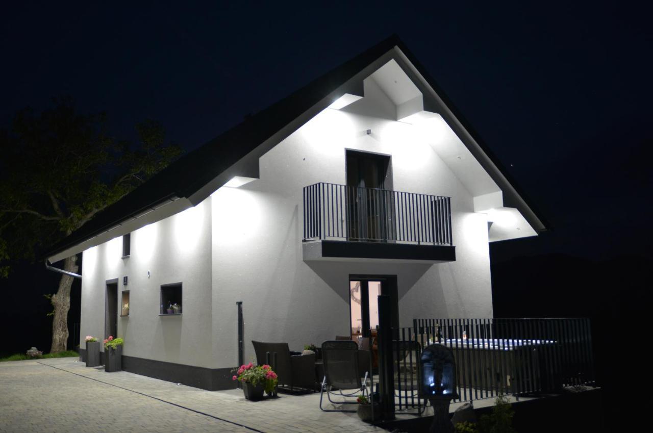Tanja S Holiday Home In Nature With Sauna And Hot Tub Gorica pri Slivnici ภายนอก รูปภาพ