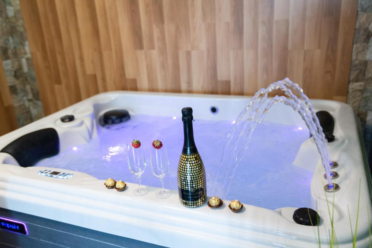 Tanja S Holiday Home In Nature With Sauna And Hot Tub Gorica pri Slivnici ภายนอก รูปภาพ