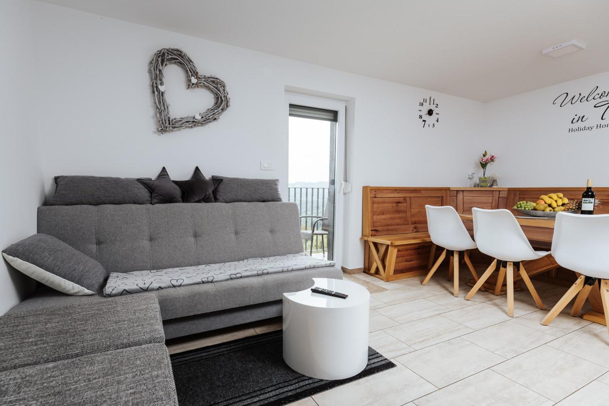 Tanja S Holiday Home In Nature With Sauna And Hot Tub Gorica pri Slivnici ภายนอก รูปภาพ